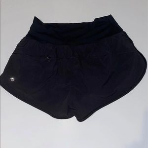 Lululemon Shorts size 6